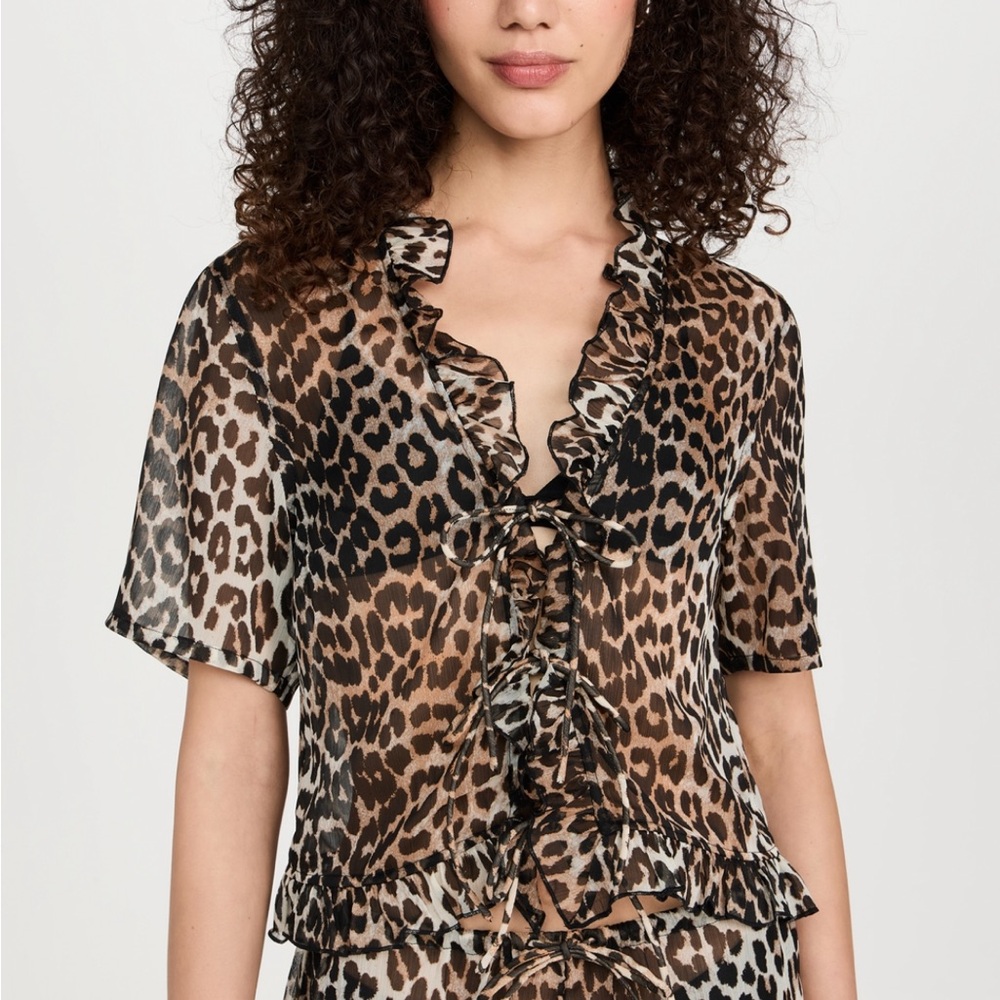 COPY - Ganni
Leopard Printed Chiffon Tie String Blouse Size 34